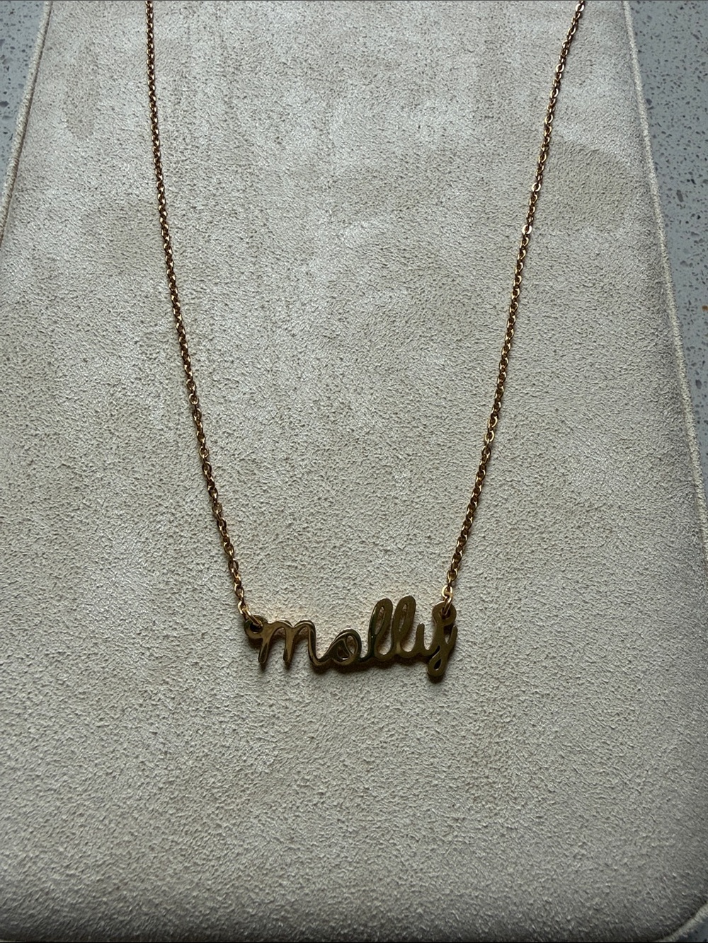 Personalized Script Nameplate Necklace in Gold — "Molly" 10”